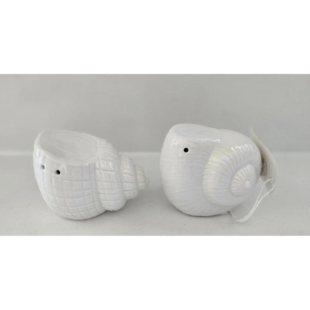 CBK‎ Cream White Ceramic Shell Salt and Pepper Shaker Set CB197529 Coastal Decor